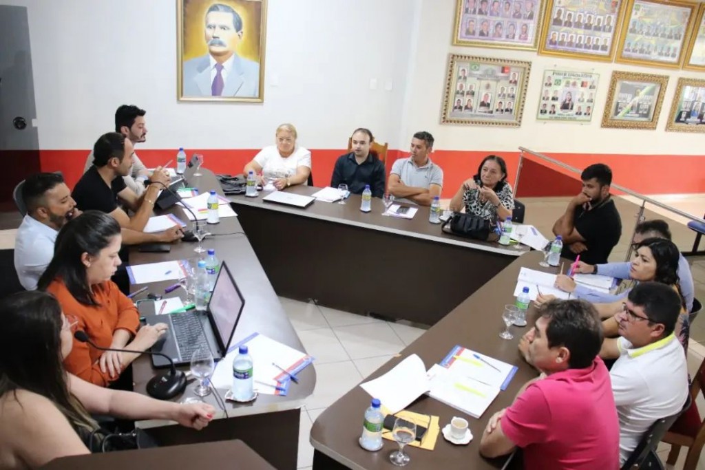 REUNIÃO DA COMISSÃO ESPECIAL DE ESTUDOS SOBRE A LEI ORGÂNICA MUNICIPAL